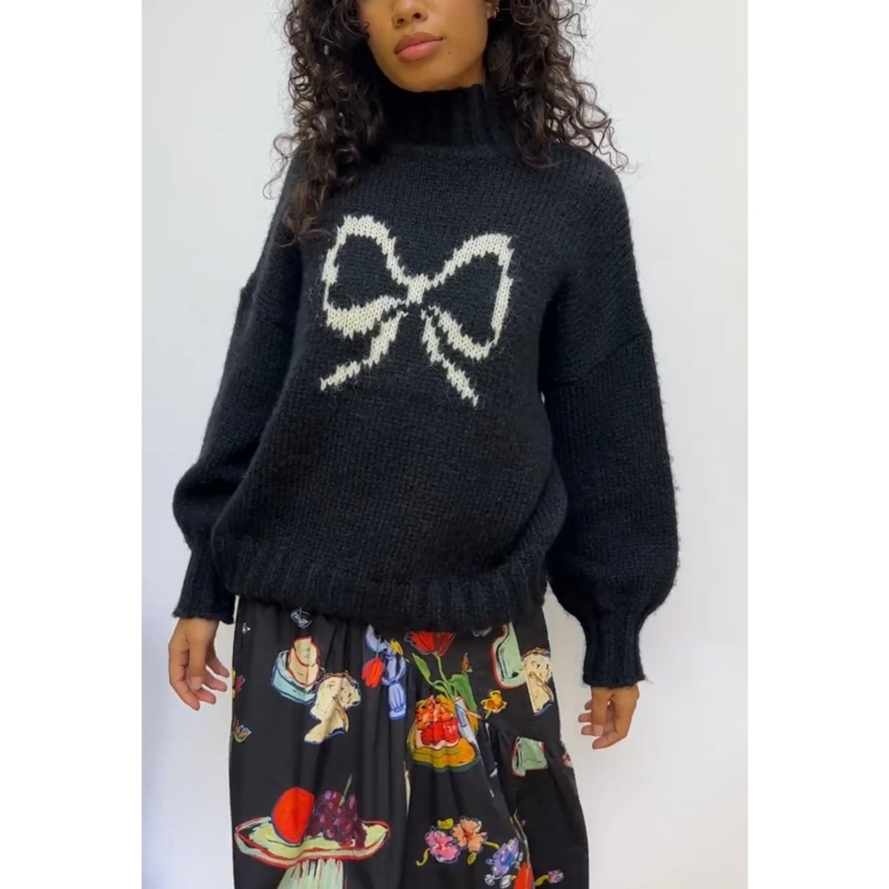 Lisa Says Gah Cece Turtleneck Sweater Size M/L Black Ink Bow Knit Oversized Cozy - Picture 3 of 14